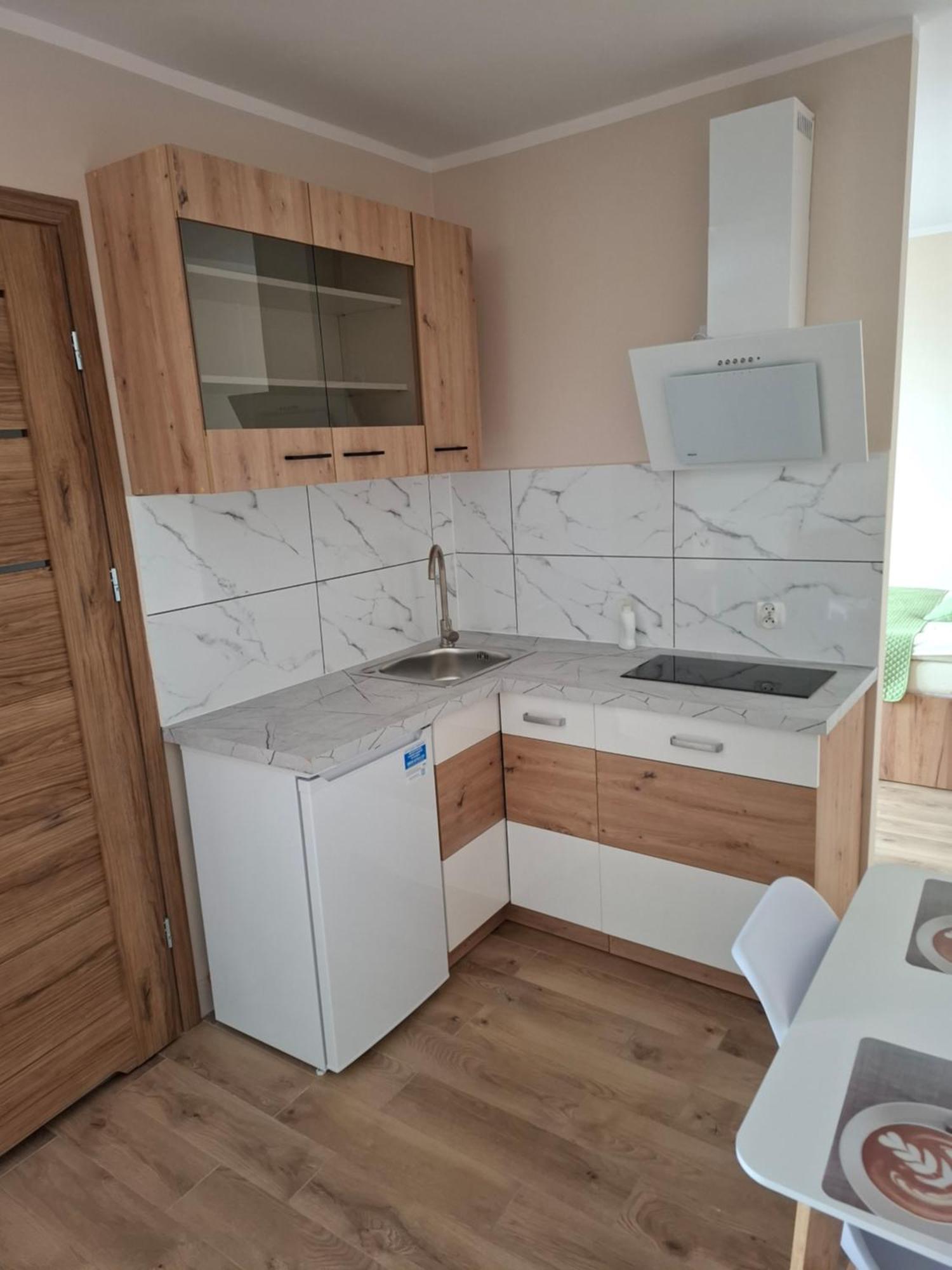 Dom Wczasowy Plomyk Władysławowo Exteriör bild